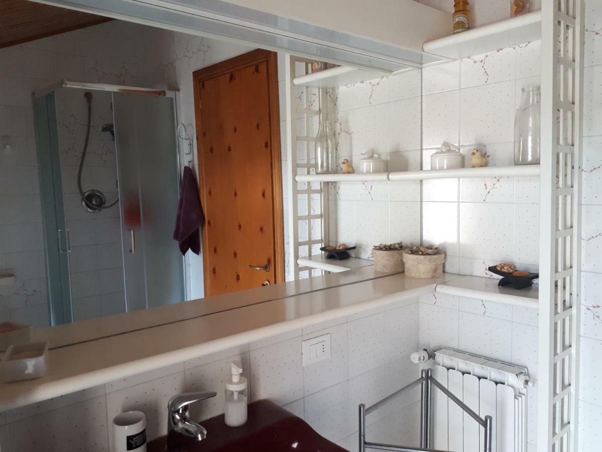 B&B La Mansardina Торрі-ді-Куартезоло Екстер'єр фото